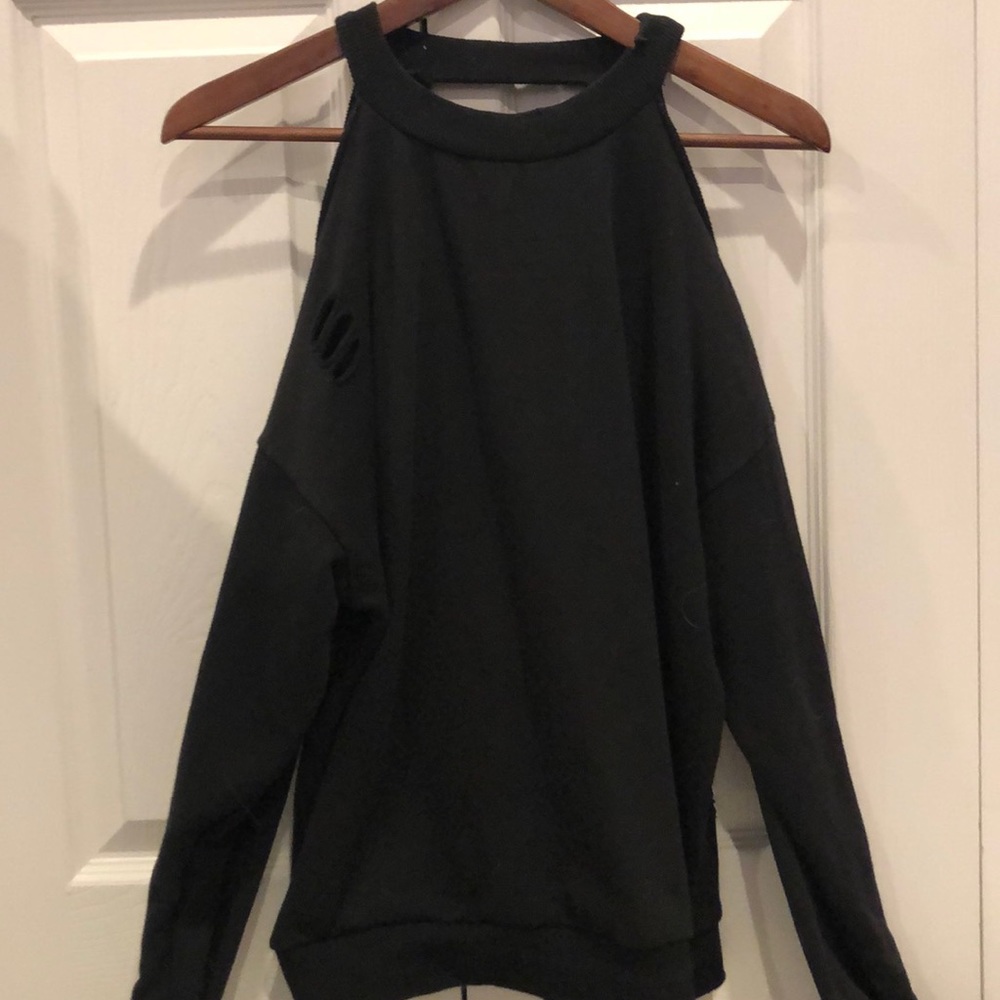 Black trendy open shoulder long sleeve with rips
